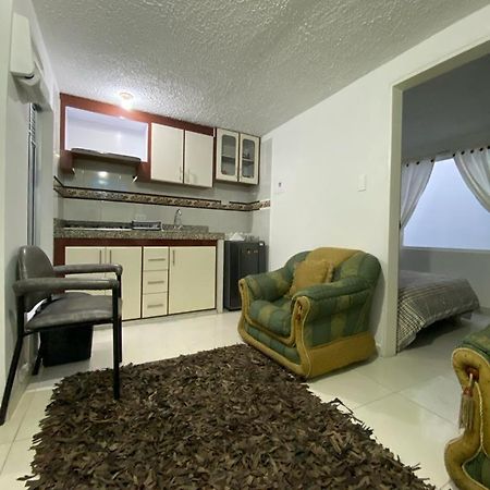Acogedor Apartamento Pequeno E Independiente Bogotá Exteriör bild