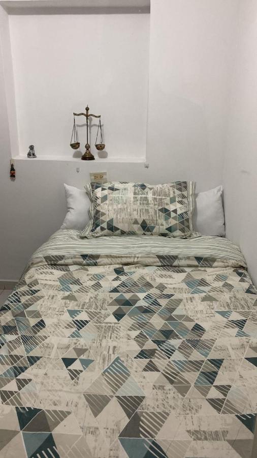 Acogedor Apartamento Pequeno E Independiente Bogotá Exteriör bild
